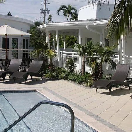 Orchid Key Inn - Adults Only 