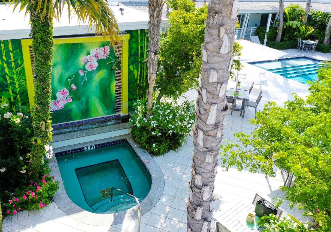 Orchid Key - Adults Only Cayo Hueso